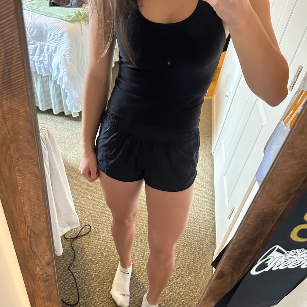 LULULEOMON TANK TOP - Picture 2 of 2